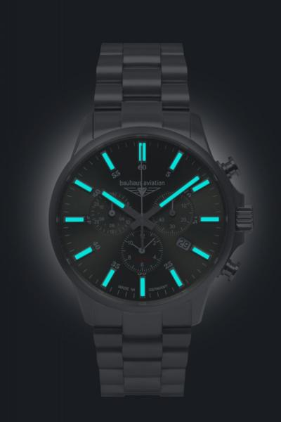 Bauhaus Aviation Herrenuhr Quarz Chronograph mit Titan-Gliederarmband